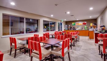 Quality Inn Near Six Flags Discovery Kingdom-Napa Valley