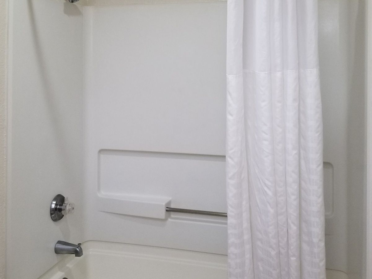 Quality Inn Near Six Flags Discovery Kingdom-Napa Valley