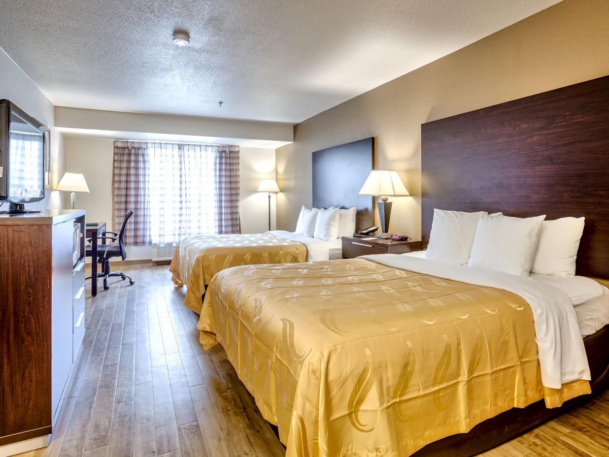 Quality Inn Near Six Flags Discovery Kingdom-Napa Valley